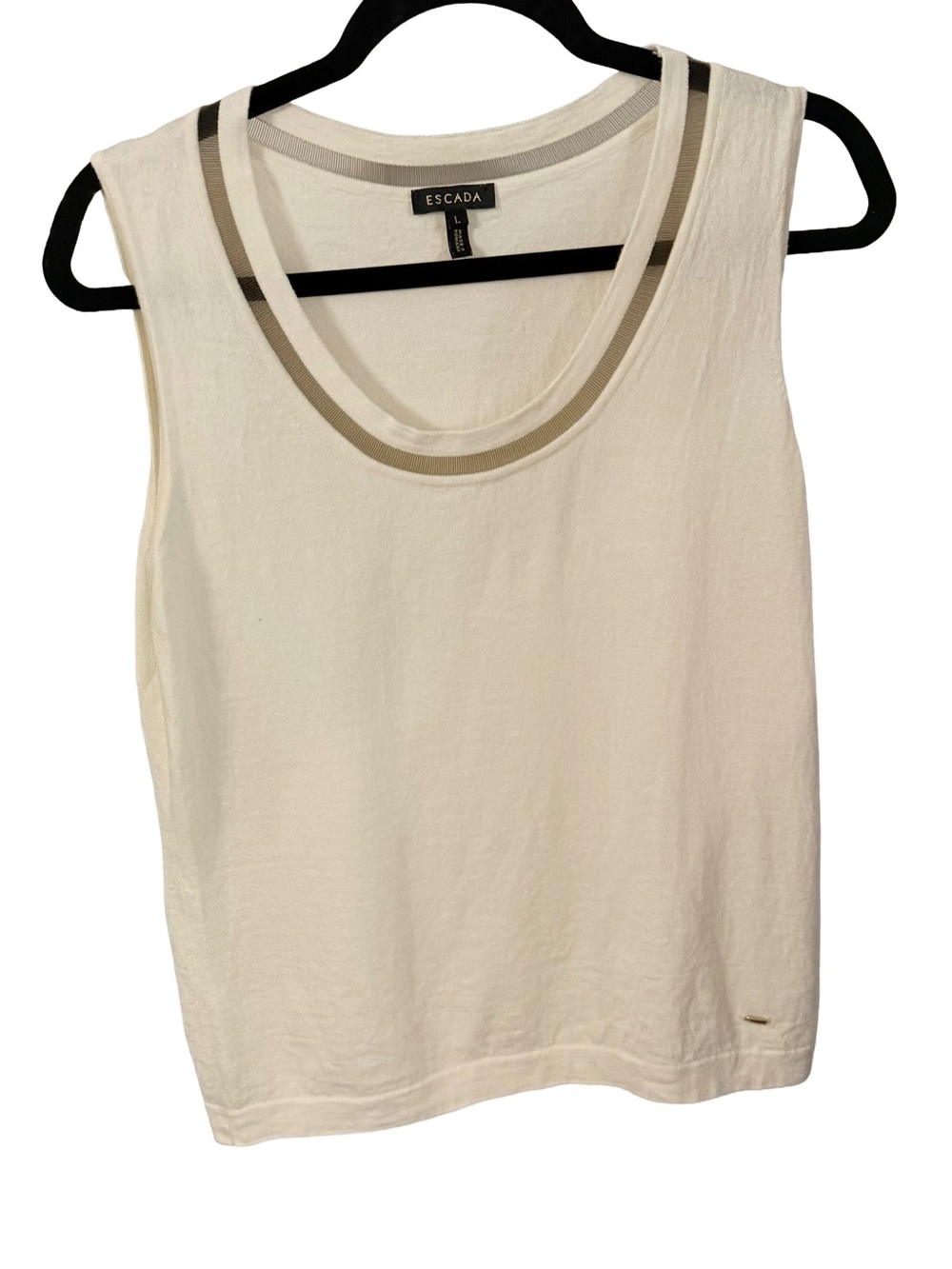 ESCADA Ivory Tank Top W/Metallic Contrasting Neck Trim Gold Logo Sz L EUC